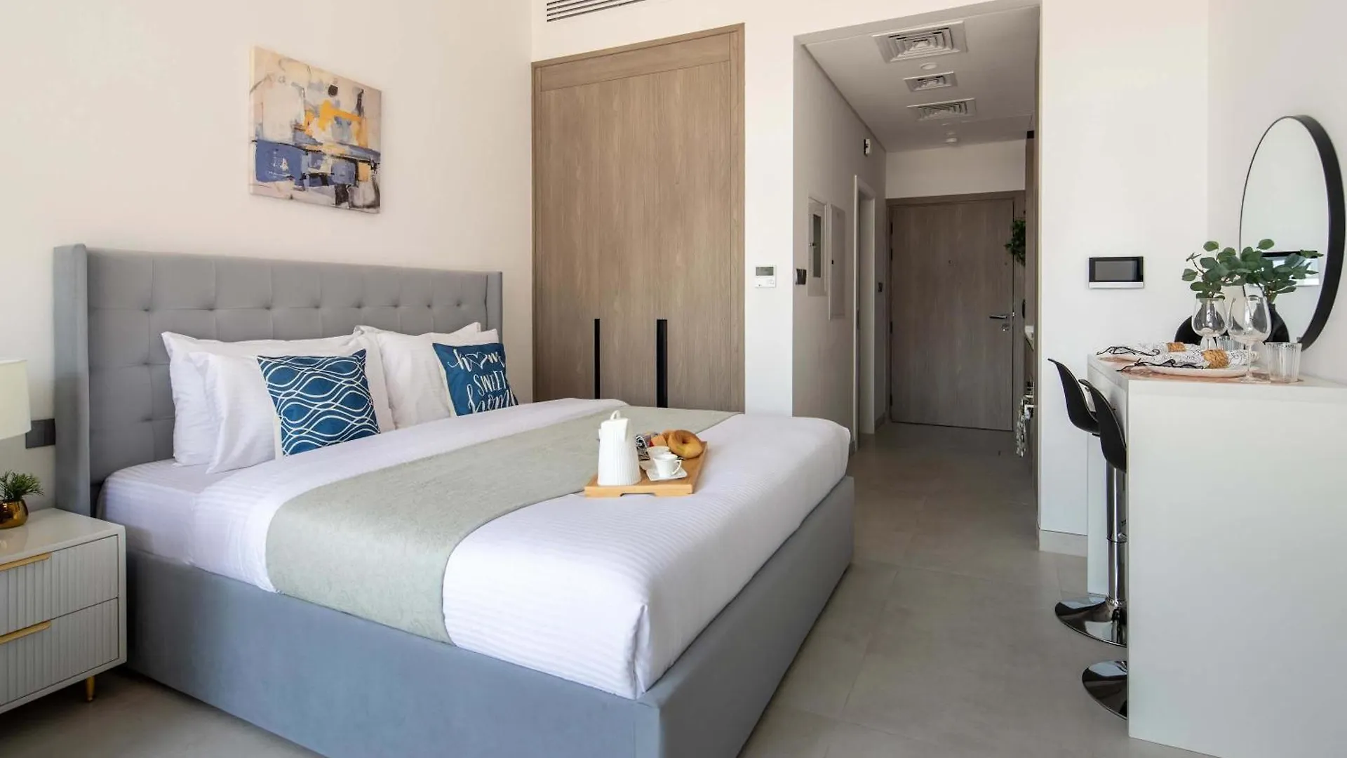 Apartment Frank Porter - Legacy By Sunrise Dubai United Arab Emirates
