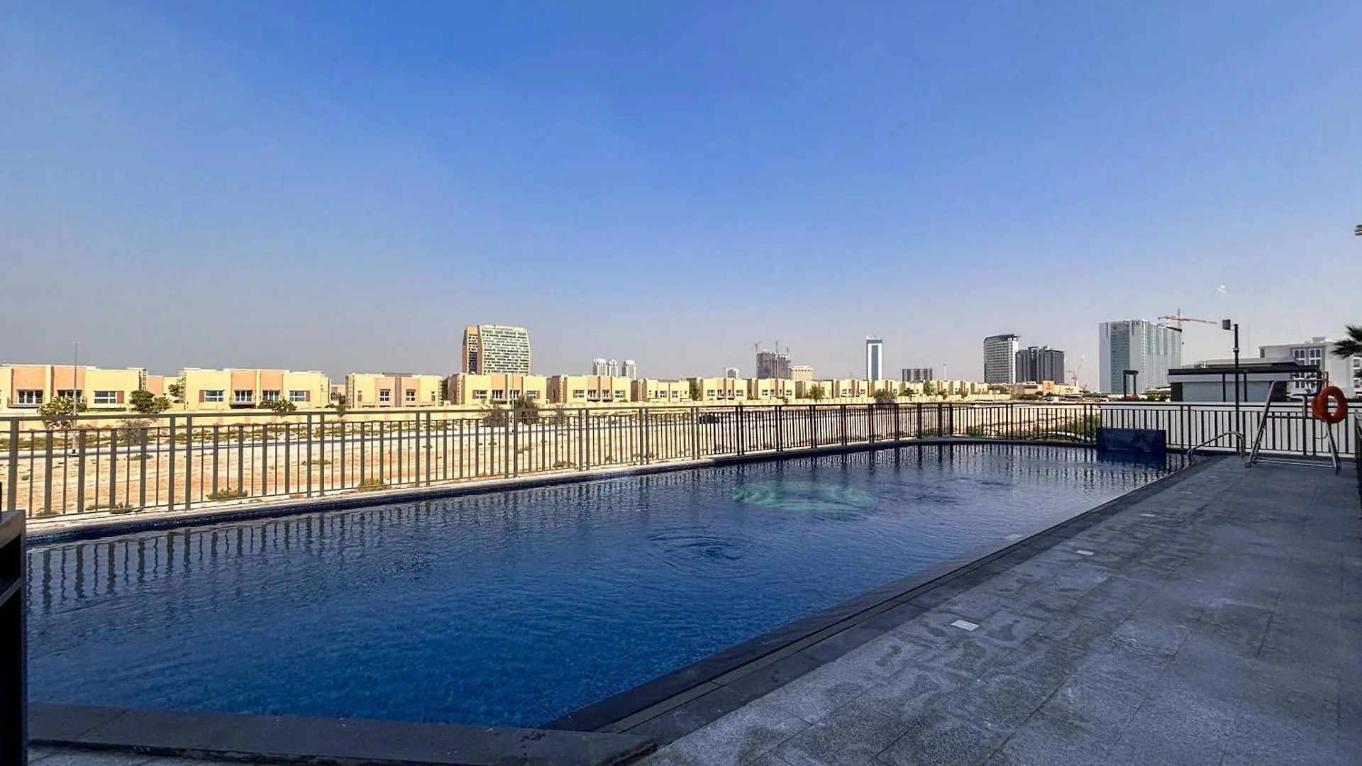 Frank Porter - Legacy By Sunrise Dubai Apartment